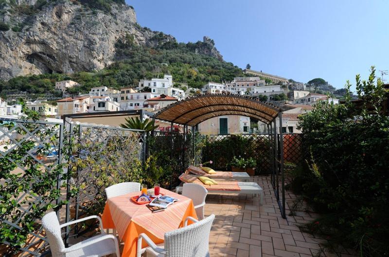 Sharon House Hotel Amalfi Bagian luar foto
