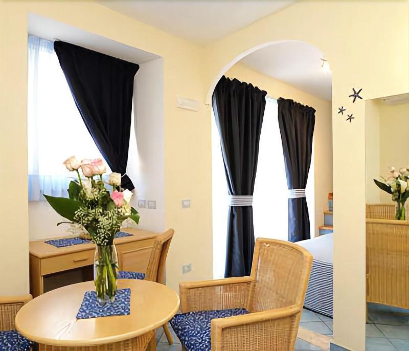 Sharon House Hotel Amalfi Bagian luar foto