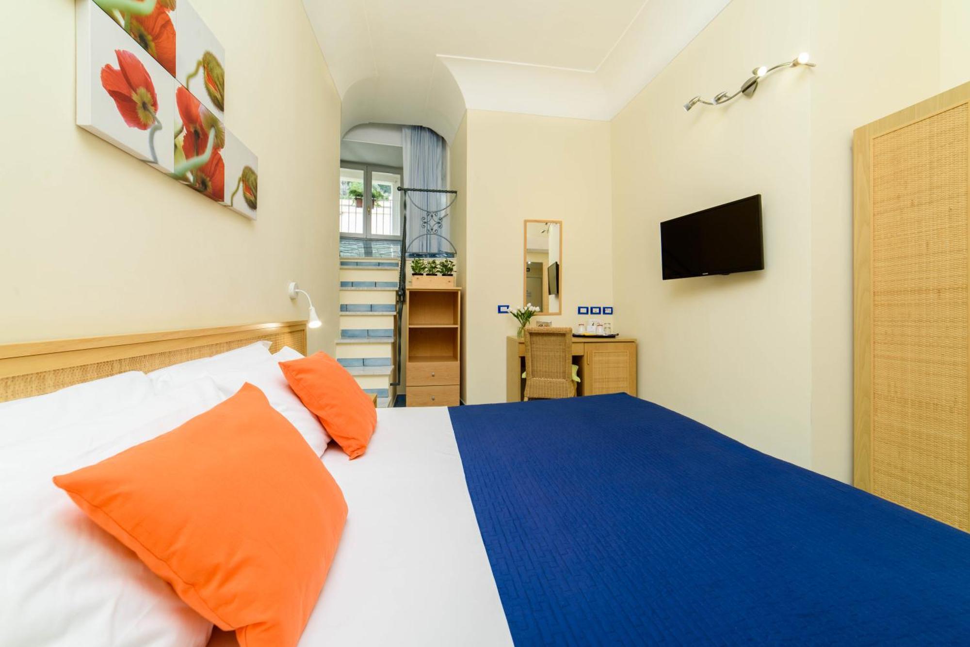 Sharon House Hotel Amalfi Bagian luar foto