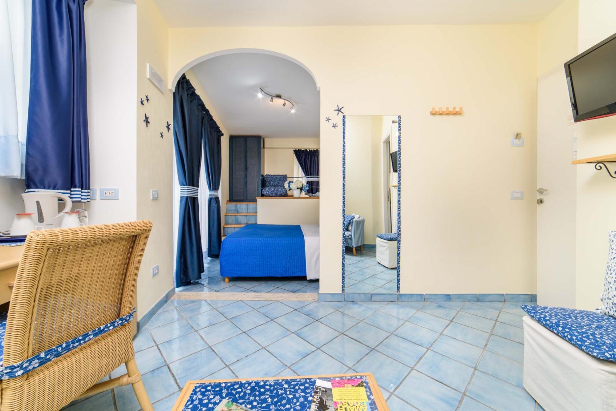 Sharon House Hotel Amalfi Bagian luar foto