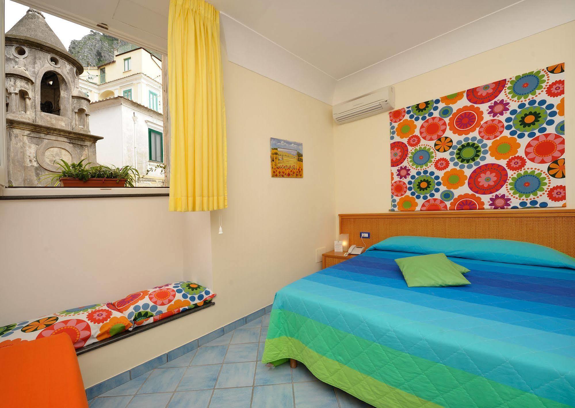 Sharon House Hotel Amalfi Bagian luar foto