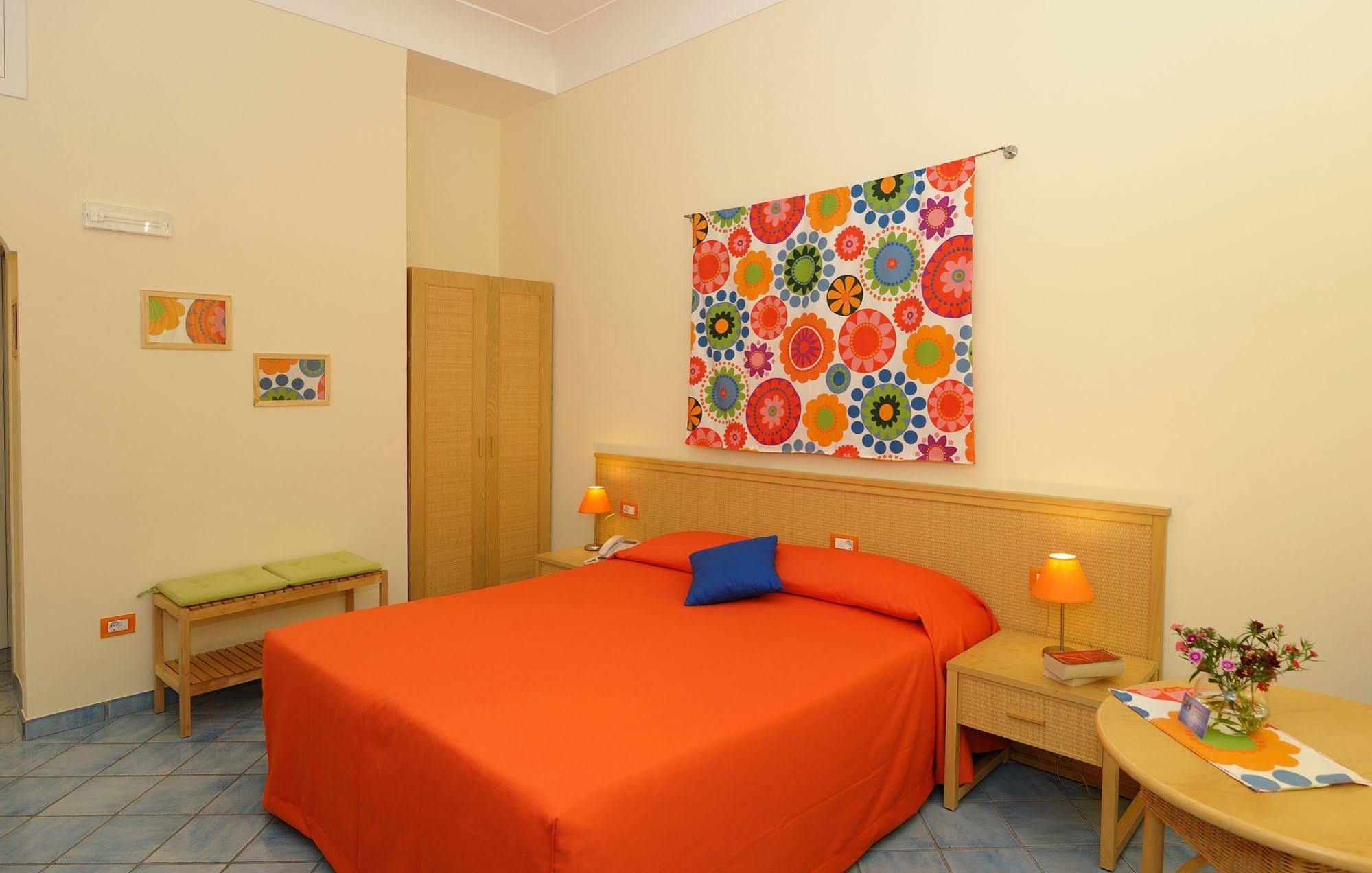 Sharon House Hotel Amalfi Bagian luar foto